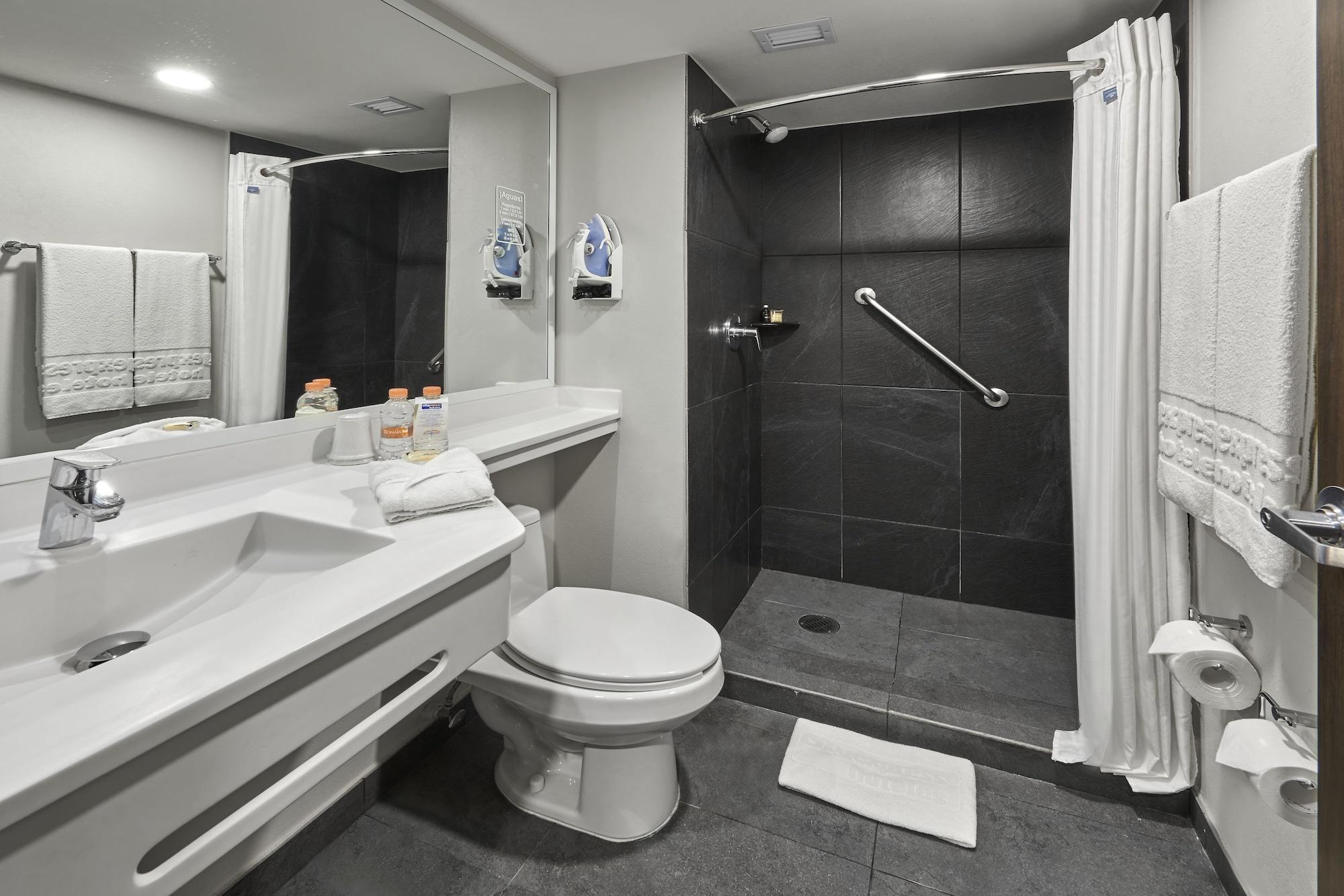 City Express By Marriott Piedras Negras Exterior photo