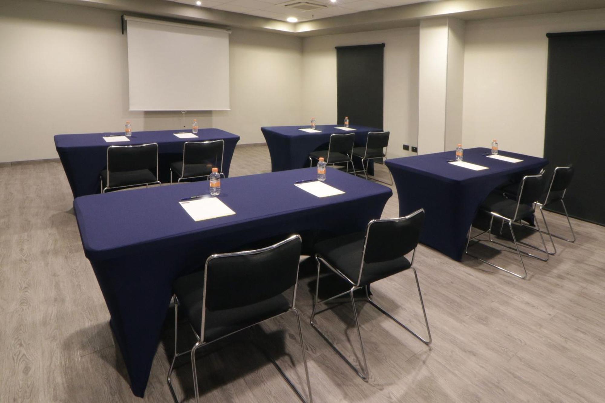 City Express By Marriott Piedras Negras Exterior photo